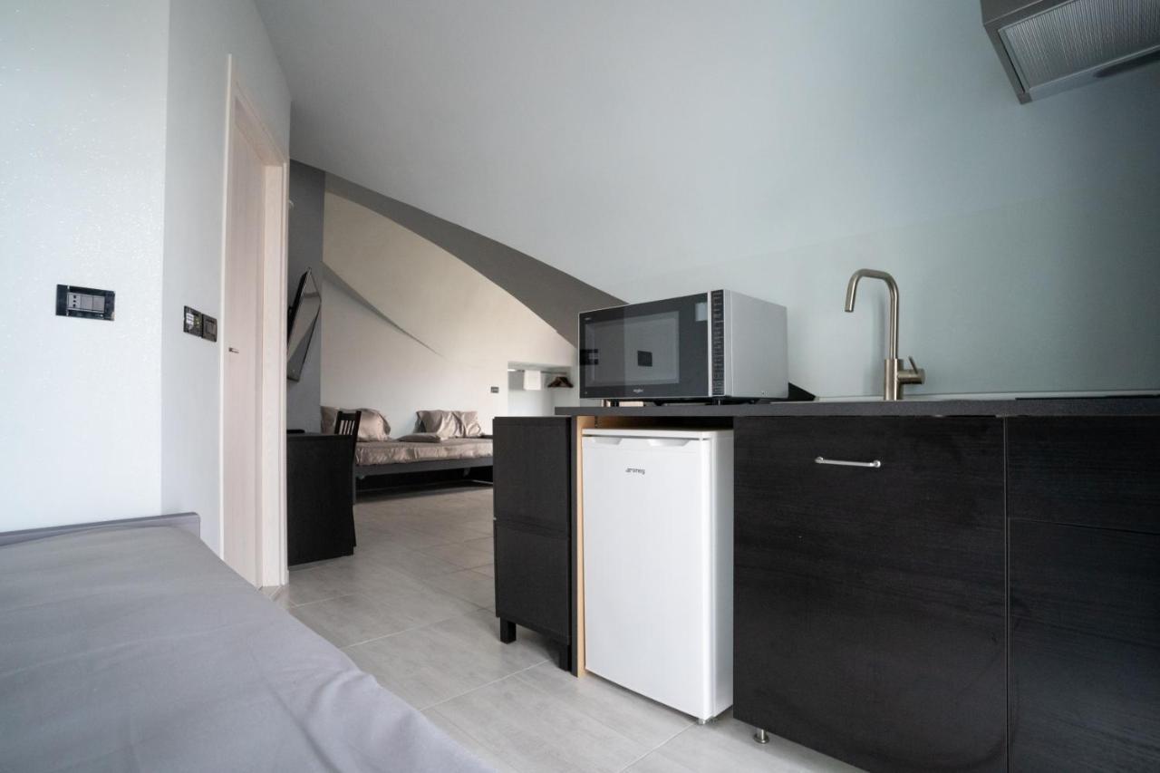 J Hotel Orbassano Eksteriør billede