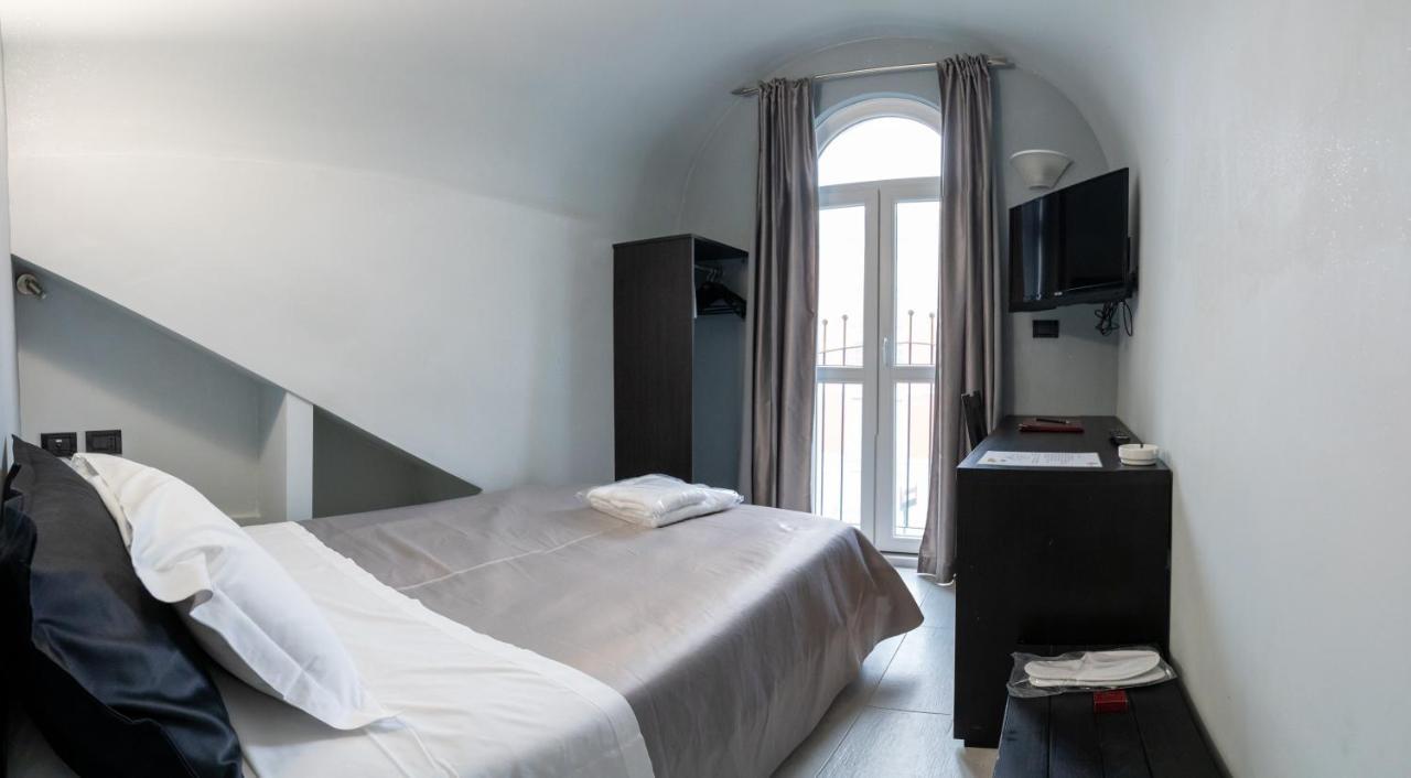J Hotel Orbassano Eksteriør billede